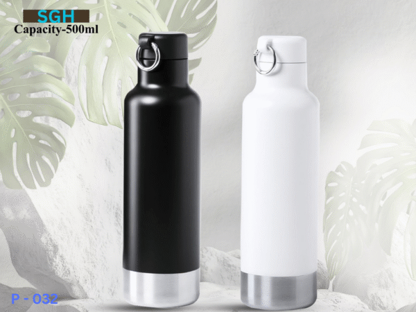 500ml stainless steel bottle with loop cap and sleek matte finish