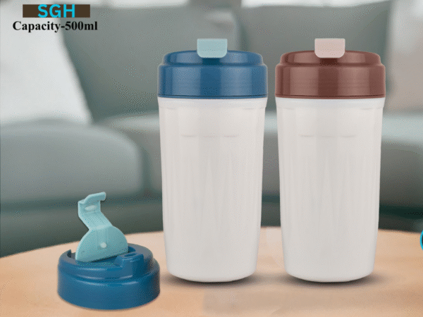 shaker bottle / sipper bottle